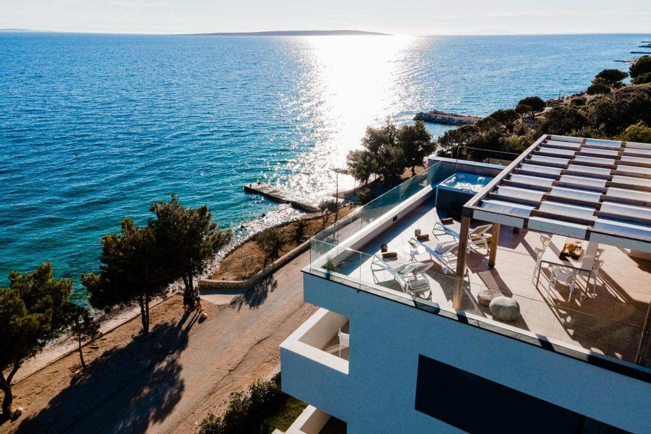 מאנדרה Villa Natura Luxury Apartments מראה חיצוני תמונה