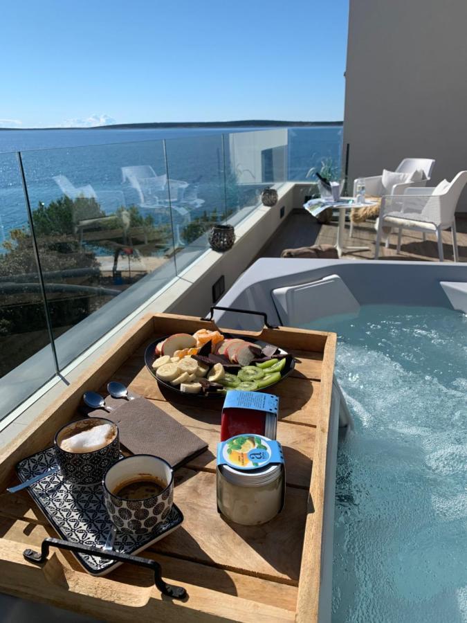 מאנדרה Villa Natura Luxury Apartments מראה חיצוני תמונה