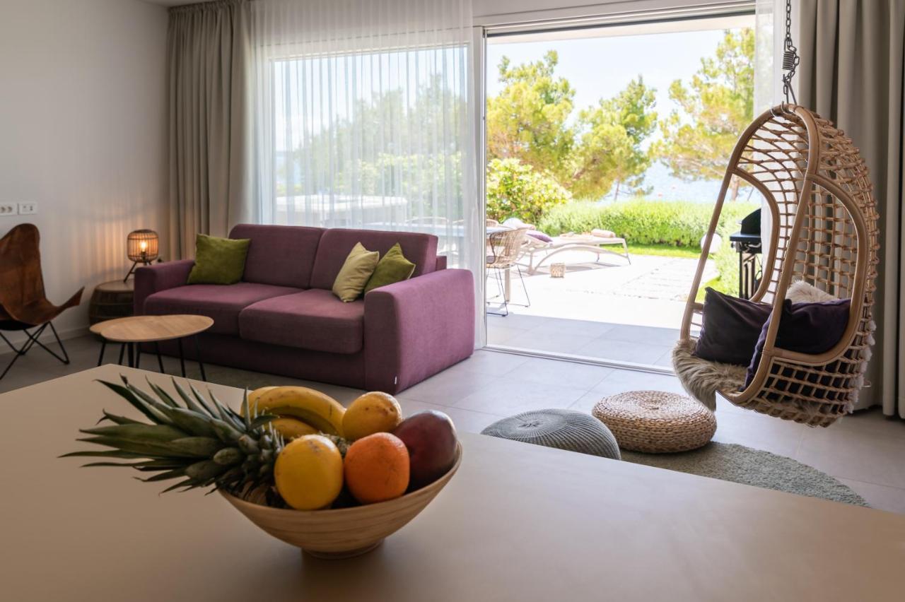 מאנדרה Villa Natura Luxury Apartments מראה חיצוני תמונה