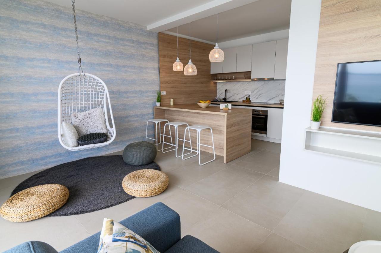 מאנדרה Villa Natura Luxury Apartments מראה חיצוני תמונה